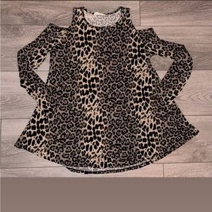 A.gain Size Small Animal Print Long Sleeved Cold Shoulder Blouse
